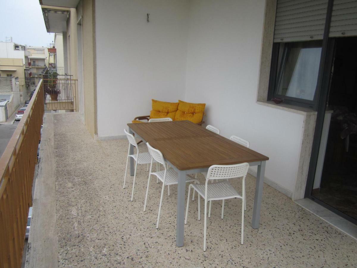 مبيت وإفطار بولينيانو آ ماري Casa Raffaella المظهر الخارجي الصورة